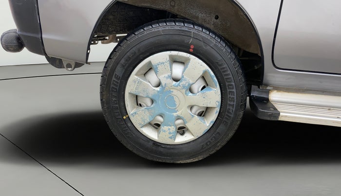 2016 Maruti Eeco 5 STR WITH A/C+HTR, Petrol, Manual, 15,816 km, Right Rear Wheel