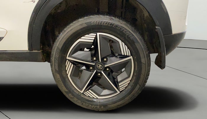 2023 Tata NEXON CREATIVE + SUNROOF 1.2 PETROL, Petrol, Manual, 39,460 km, Left Rear Wheel