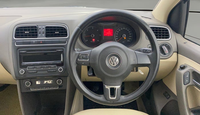 2012 Volkswagen Vento HIGHLINE DIESEL 1.6, Diesel, Manual, 83,063 km, Steering Wheel Close Up