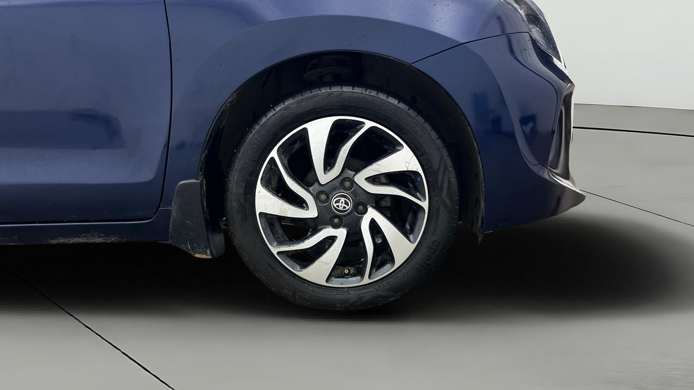 2019 Toyota Glanza G CVT, Petrol, Automatic, 1,05,461 km, Right Front Wheel