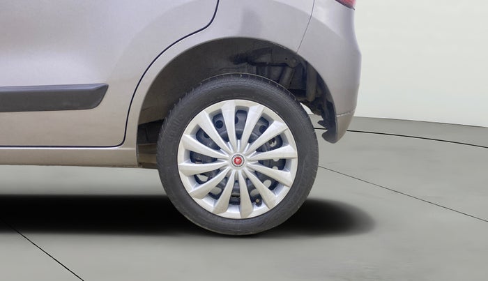 2013 Maruti Wagon R 1.0 VXI, Petrol, Manual, 39,196 km, Left Rear Wheel