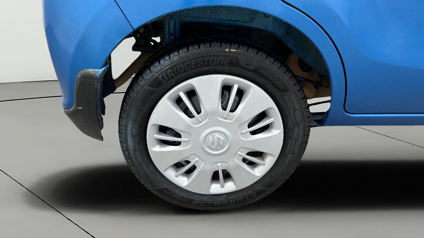 2015 Maruti Alto K10 VXI, Petrol, Manual, 53,338 km, Right Rear Wheel