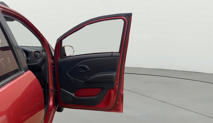 2016 Datsun Redi Go S, Petrol, Manual, 1,47,025 km, RHS Front Door