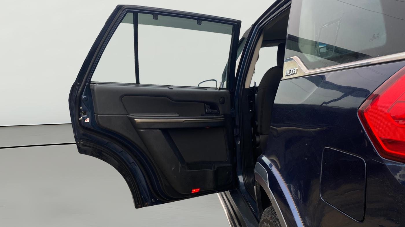 2018 Tata Hexa XMA 4X2 7 STR, Diesel, Automatic, 86,335 km, LHS Rear Door