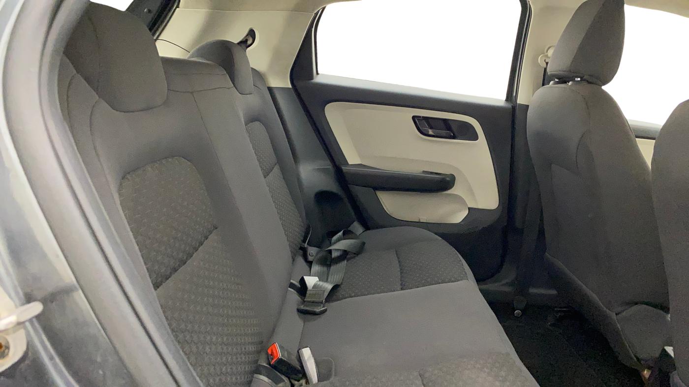 2021 Tata ALTROZ XM PLUS PETROL, CNG, Manual, 56,683 km, Right Side Rear Door Cabin