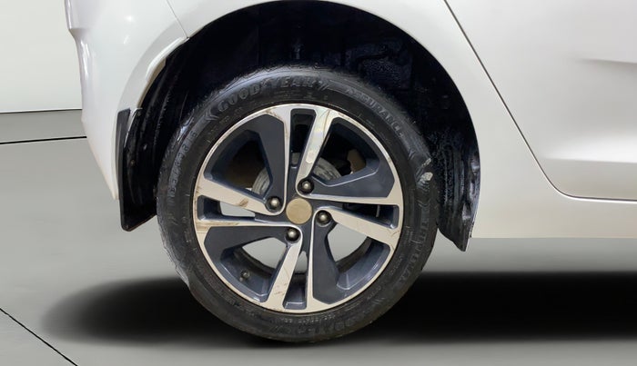 2022 Tata ALTROZ XZ PLUS PETROL, Petrol, Manual, 46,471 km, Right Rear Wheel