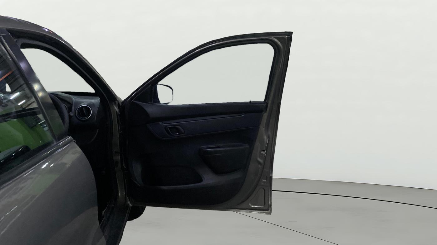 2019 Renault Kwid RXL, Petrol, Manual, 67,177 km, RHS Front Door