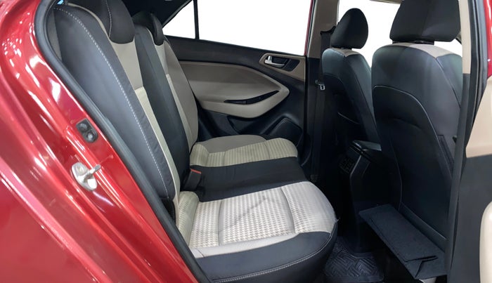 2019 Hyundai Elite i20 SPORTZ PLUS 1.2, Petrol, Manual, 36,738 km, Right Side Rear Door Cabin