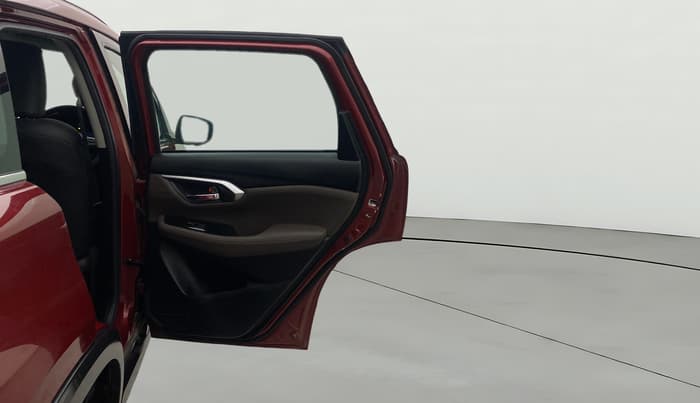 2022 Toyota URBAN CRUISER HYRYDER V HYBRID, Hybrid, Automatic, 54,927 km, RHS Rear Door