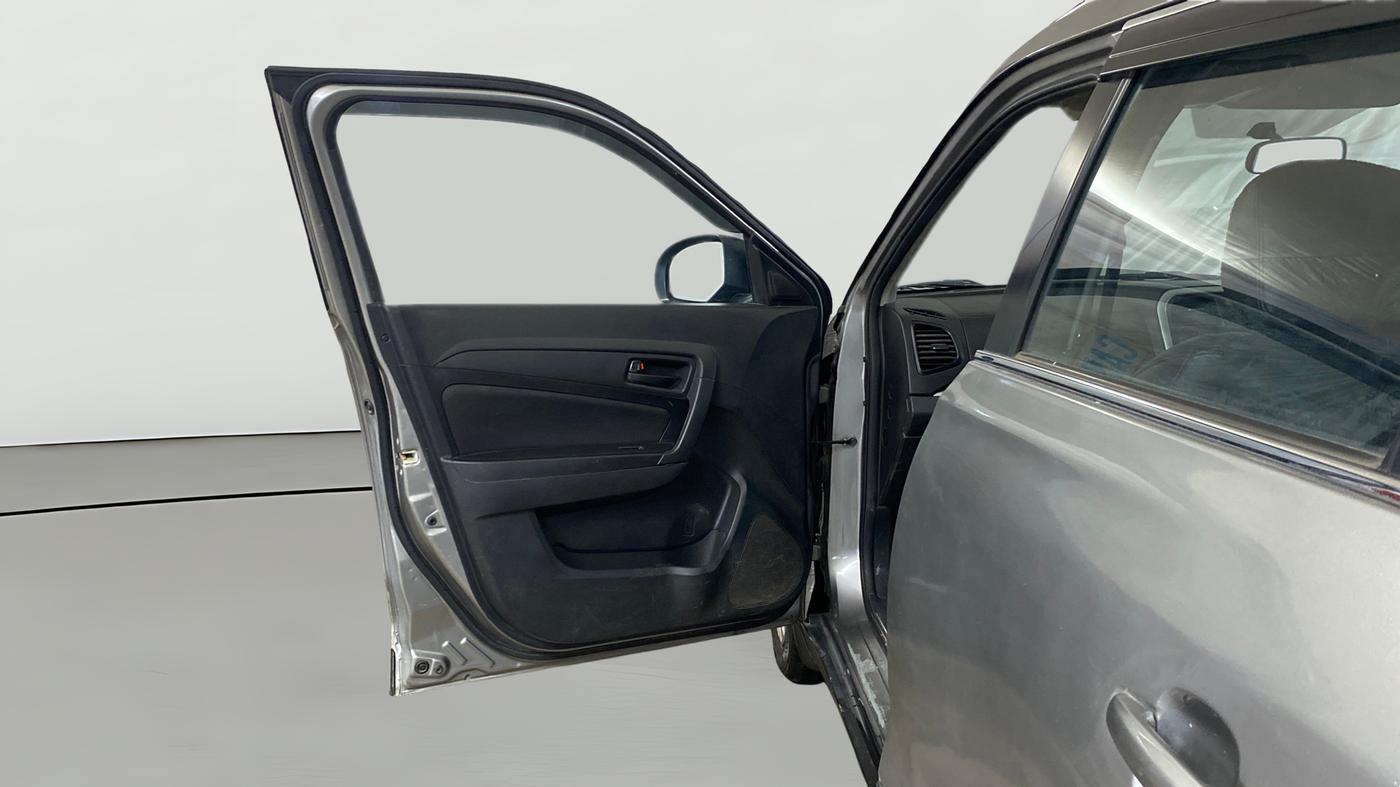 2021 Maruti Vitara Brezza VXI, CNG, Manual, 57,443 km, LHS Front Door