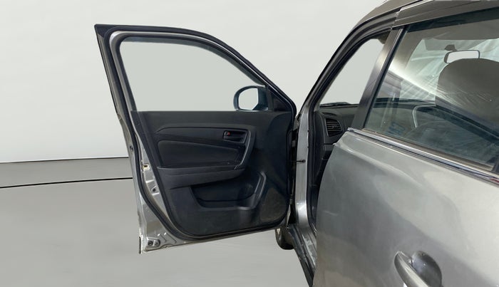 2021 Maruti Vitara Brezza VXI, CNG, Manual, 56,829 km, LHS Front Door