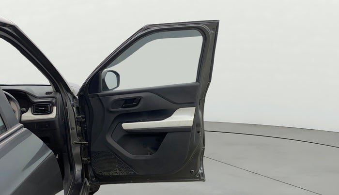 2023 Tata PUNCH PURE MT CNG, CNG, Manual, 63,025 km, RHS Front Door