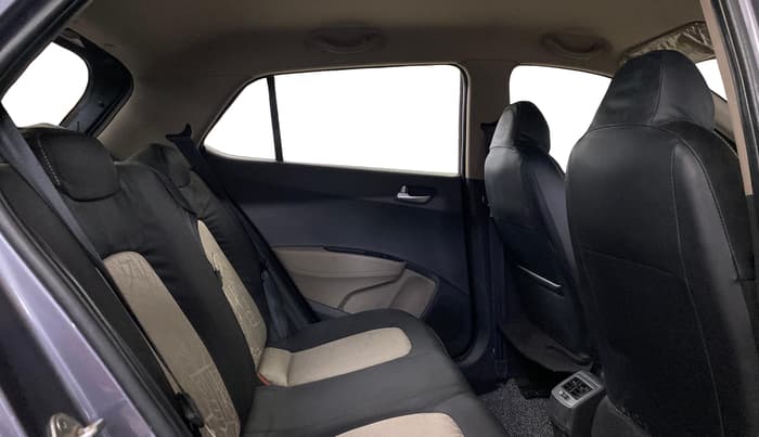 2017 Hyundai Grand i10 SPORTZ (O) 1.2 KAPPA VTVT, Petrol, Manual, 68,204 km, Right Side Rear Door Cabin