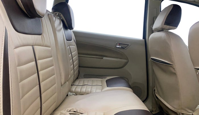 2016 Maruti Ertiga ZXI, Petrol, Manual, 76,179 km, Right Side Rear Door Cabin