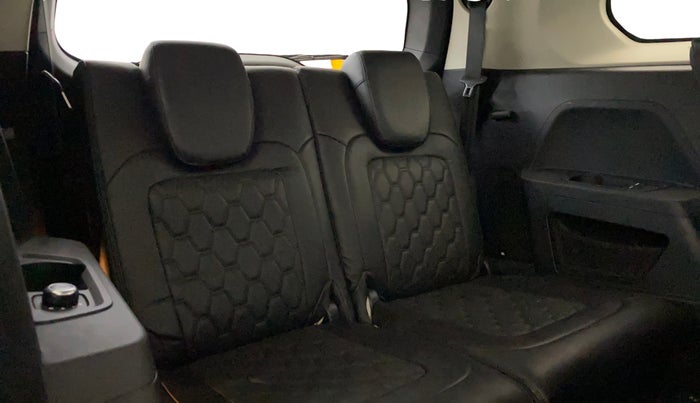 2021 Tata Safari XZ, Diesel, Manual, 58,676 km, Third Seat Row ( optional )