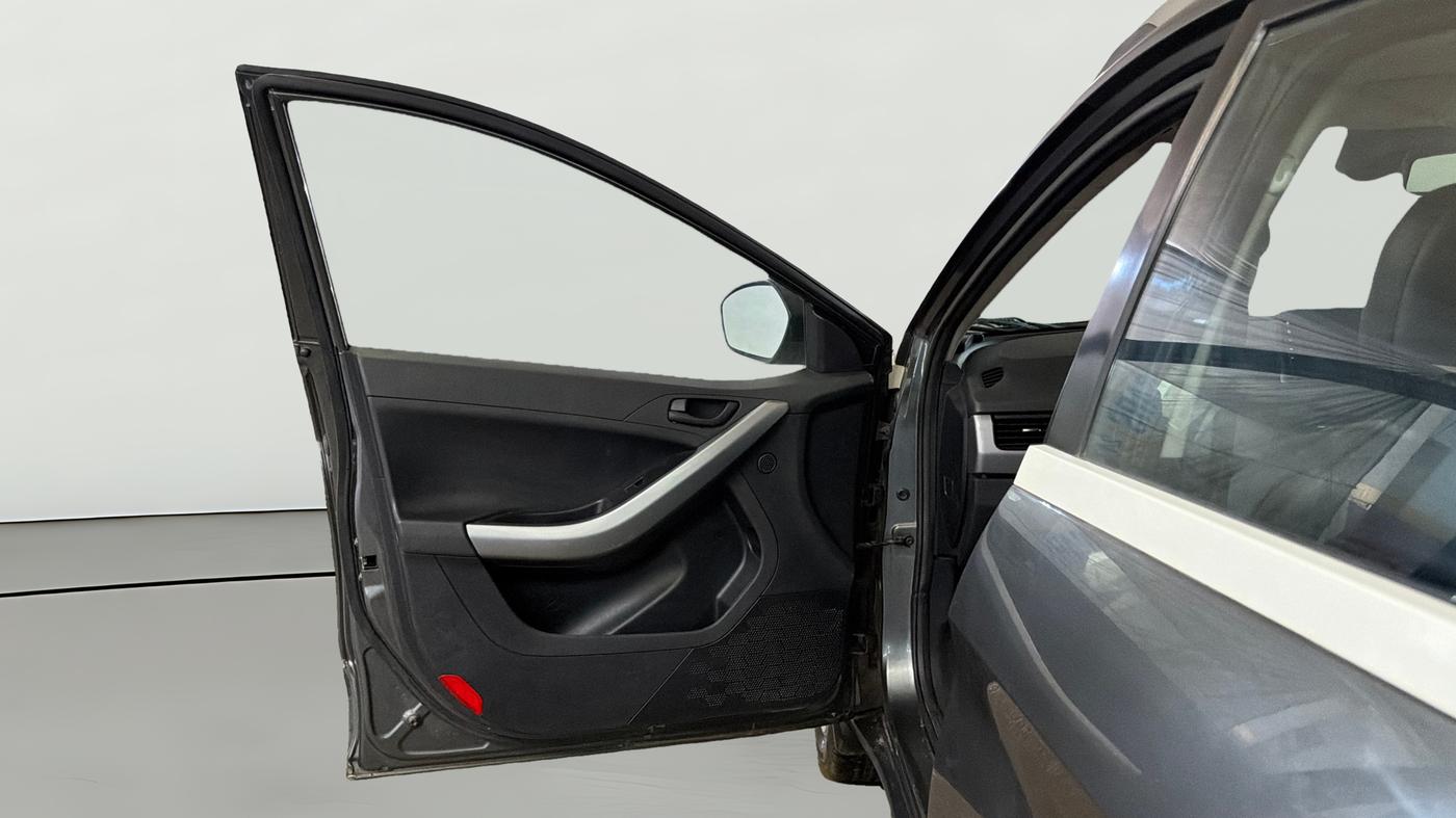2020 Tata NEXON XM SUNROOF PETROL, Petrol, Manual, 50,912 km, LHS Front Door