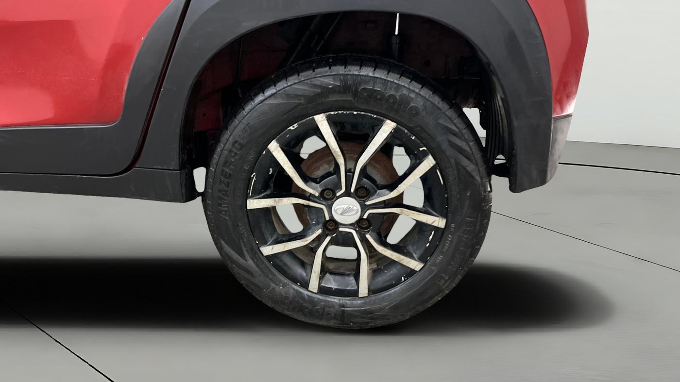 2017 Mahindra KUV 100 NXT K8 P 6 STR, Petrol, Manual, 69,976 km, Left Rear Wheel