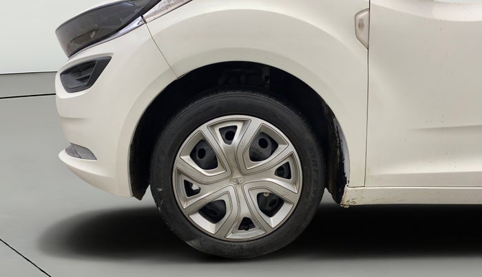2022 Tata ALTROZ XM PLUS PETROL, Petrol, Manual, 33,960 km, Left Front Wheel