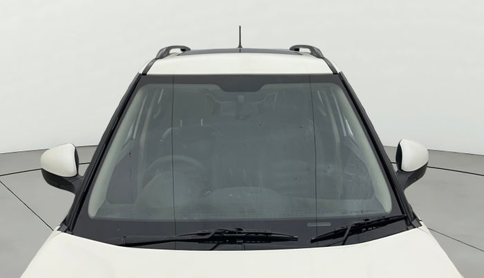 2022 Mahindra XUV300 W6 1.2 PETROL AMT, Petrol, Automatic, 18,956 km, Front Windshield