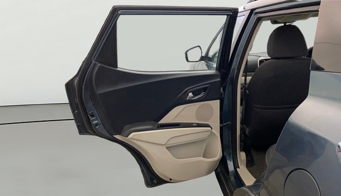 2019 Mahindra XUV300 W8 1.2 PETROL, Petrol, Manual, 84,109 km, LHS Rear Door