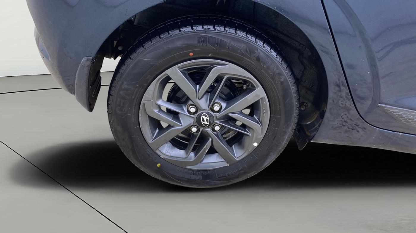 2020 Hyundai GRAND I10 NIOS SPORTZ AMT 1.2 KAPPA VTVT, Petrol, Automatic, 1,00,947 km, Right Rear Wheel