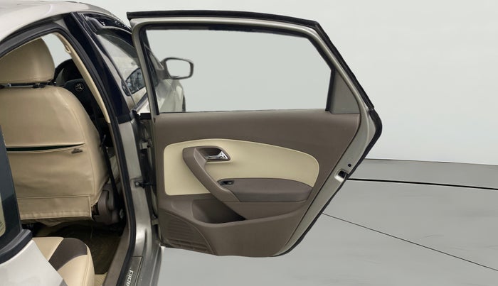 2013 Skoda Rapid ELEGANCE 1.6 MPI MT, Petrol, Manual, 76,819 km, RHS Rear Door