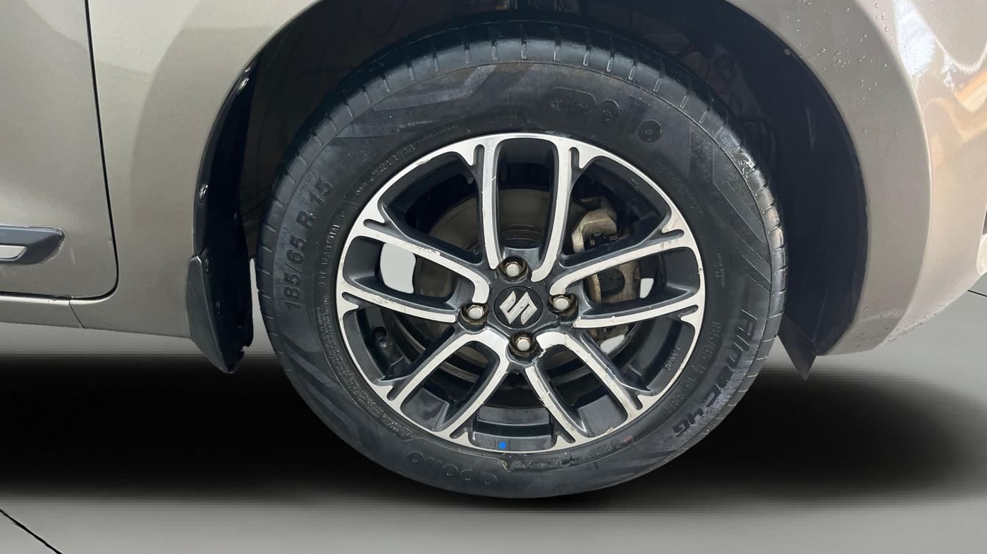 2021 Maruti Swift ZXI PLUS AMT, Petrol, Automatic, 50,378 km, Right Front Wheel