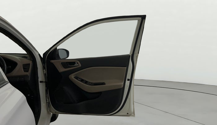 2017 Hyundai Elite i20 ASTA 1.2, CNG, Manual, 66,289 km, RHS Front Door