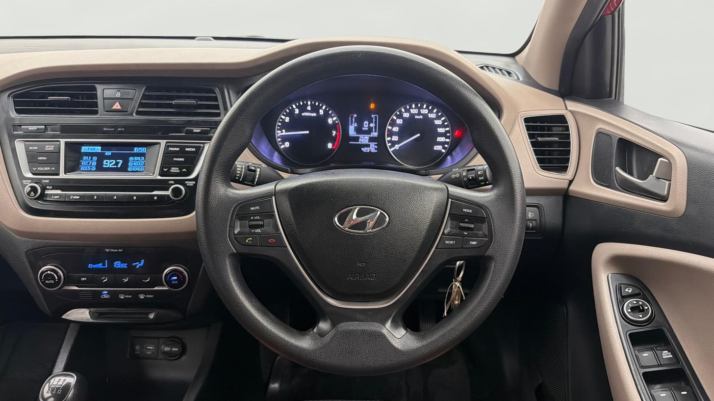 2016 Hyundai Elite i20 SPORTZ 1.2, Petrol, Manual, 42,373 km, Steering Wheel Close Up