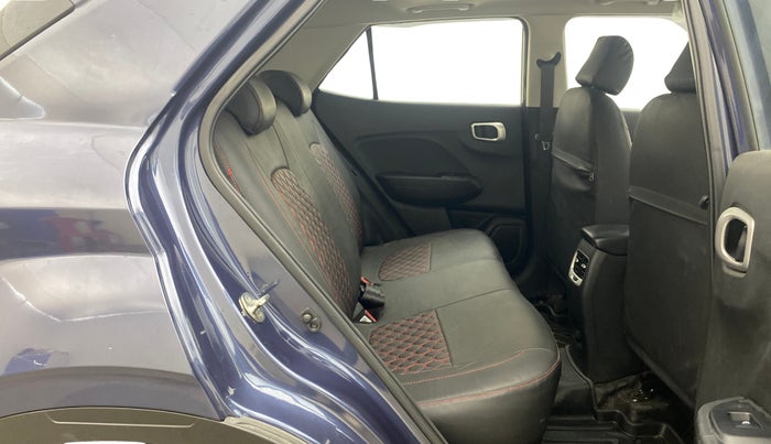 2022 Hyundai VENUE SX 1.0 TURBO IMT, Petrol, Manual, 36,243 km, Right Side Rear Door Cabin