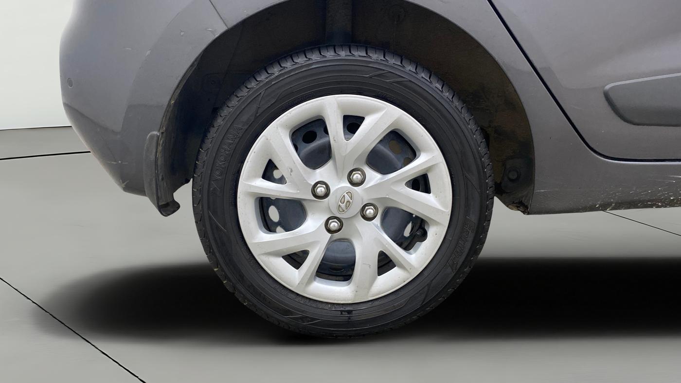 2020 Hyundai Grand i10 SPORTZ 1.2 KAPPA VTVT, Petrol, Manual, 53,906 km, Right Rear Wheel