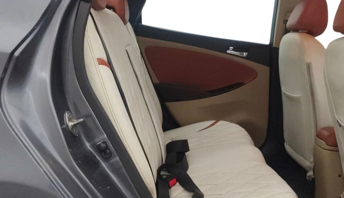 2014 Hyundai Verna FLUIDIC 1.6 CRDI SX, Diesel, Manual, 87,372 km, Right Side Rear Door Cabin