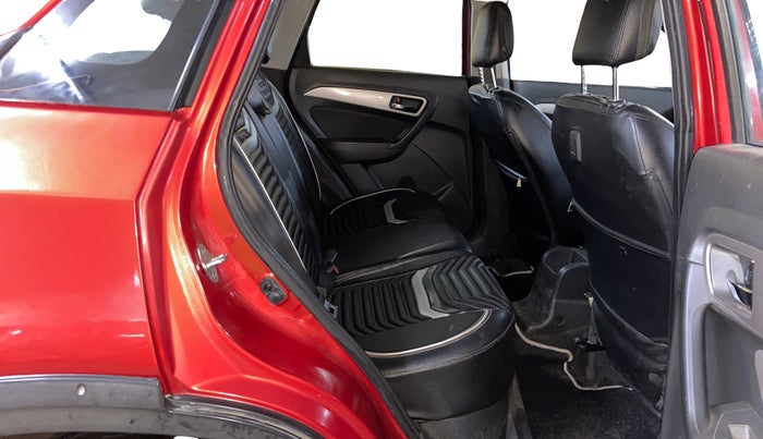 2017 Maruti Vitara Brezza ZDI, Diesel, Manual, 39,583 km, Right Side Rear Door Cabin