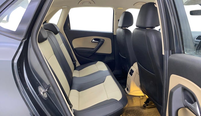 2019 Volkswagen Ameo HIGHLINE PLUS 1.5L AT 16 ALLOY, Diesel, Automatic, 39,830 km, Right Side Rear Door Cabin