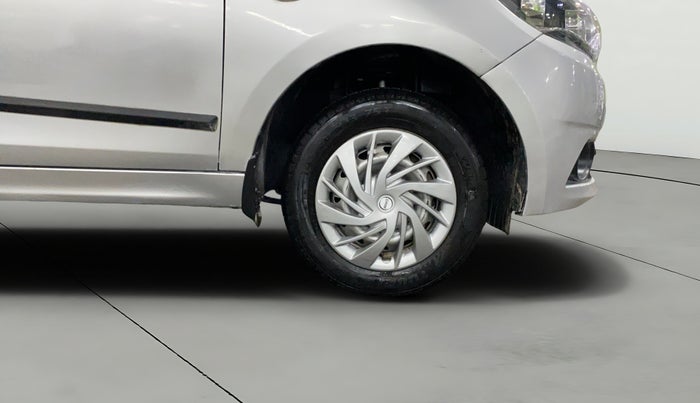 2018 Tata Tiago XM PETROL, Petrol, Manual, 64,338 km, Right Front Wheel