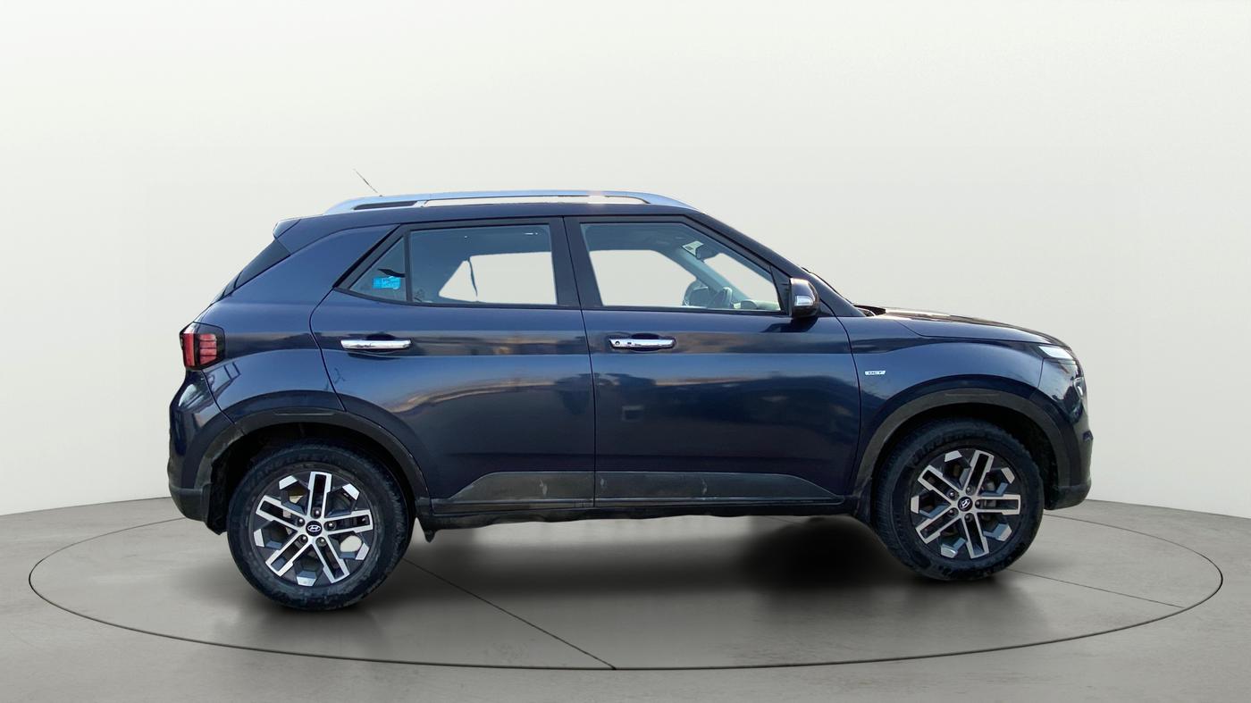 2022 Hyundai VENUE SX (O) 1.0 TURBO DCT, Petrol, Automatic, 49,798 km, Right Side View