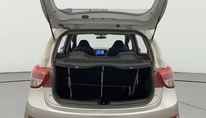 2016 Hyundai Grand i10 SPORTZ 1.2 KAPPA VTVT, Petrol, Manual, 35,902 km, Boot Open Zoomed View