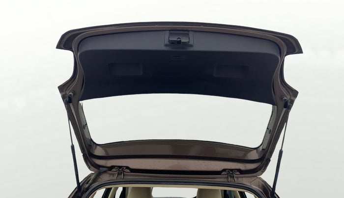 2017 Volkswagen Polo HIGHLINE1.2L, Petrol, Manual, 28,989 km, Boot Door Open