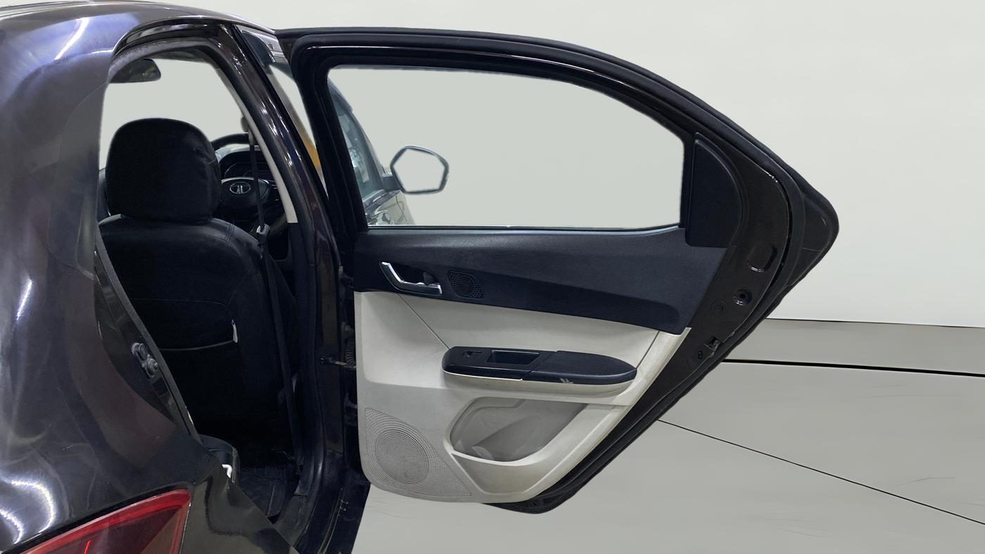 2022 Tata Tiago XZ PLUS CNG, CNG, Manual, 1,14,967 km, RHS Rear Door