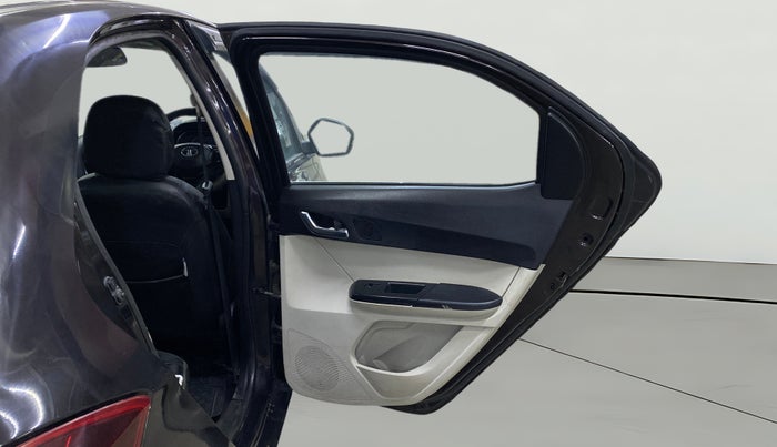 2022 Tata Tiago XZ PLUS CNG, CNG, Manual, 1,14,934 km, RHS Rear Door