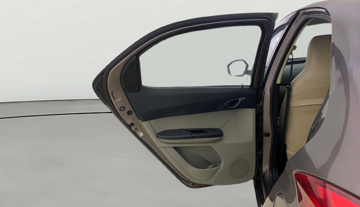 2016 Tata Tiago XT PETROL, Petrol, Manual, 25,136 km, LHS Rear Door