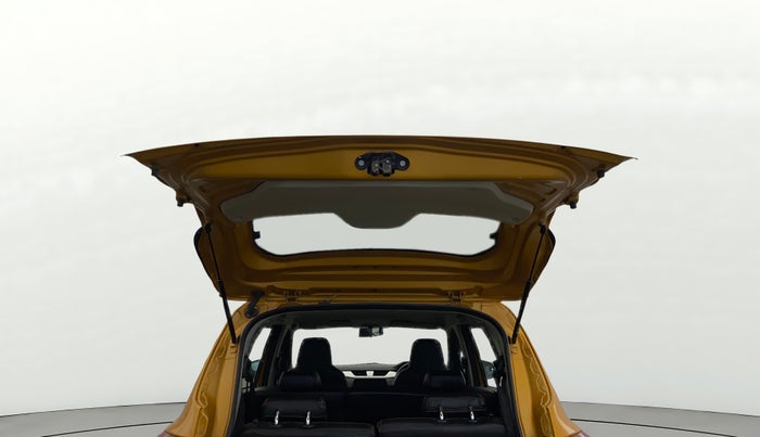 2019 Renault TRIBER RXZ, Petrol, Manual, 37,303 km, Boot Door Open