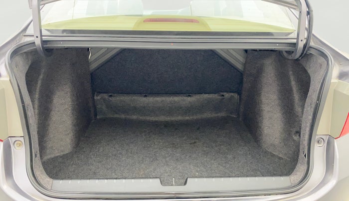 2022 Honda City 1.5L I-VTEC V MT 5TH GEN, Petrol, Manual, 30,464 km, Boot Open Zoomed View