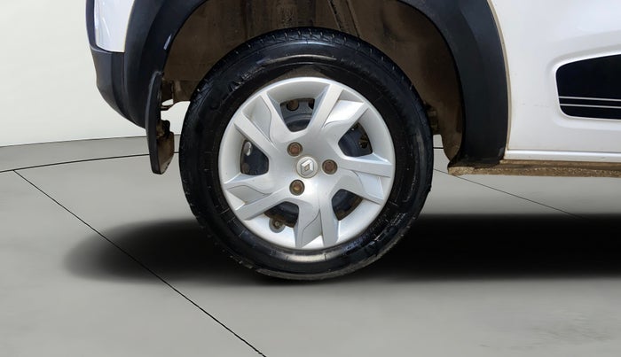 2022 Renault Kwid RXT 1.0 AMT, Petrol, Automatic, 13,105 km, Right Rear Wheel