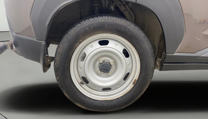 2024 Nissan MAGNITE  XE AMT EZ Shift, Petrol, Automatic, 15,857 km, Right Rear Wheel