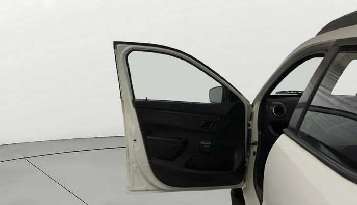 2017 Renault Kwid RXL, Petrol, Manual, 75,738 km, LHS Front Door