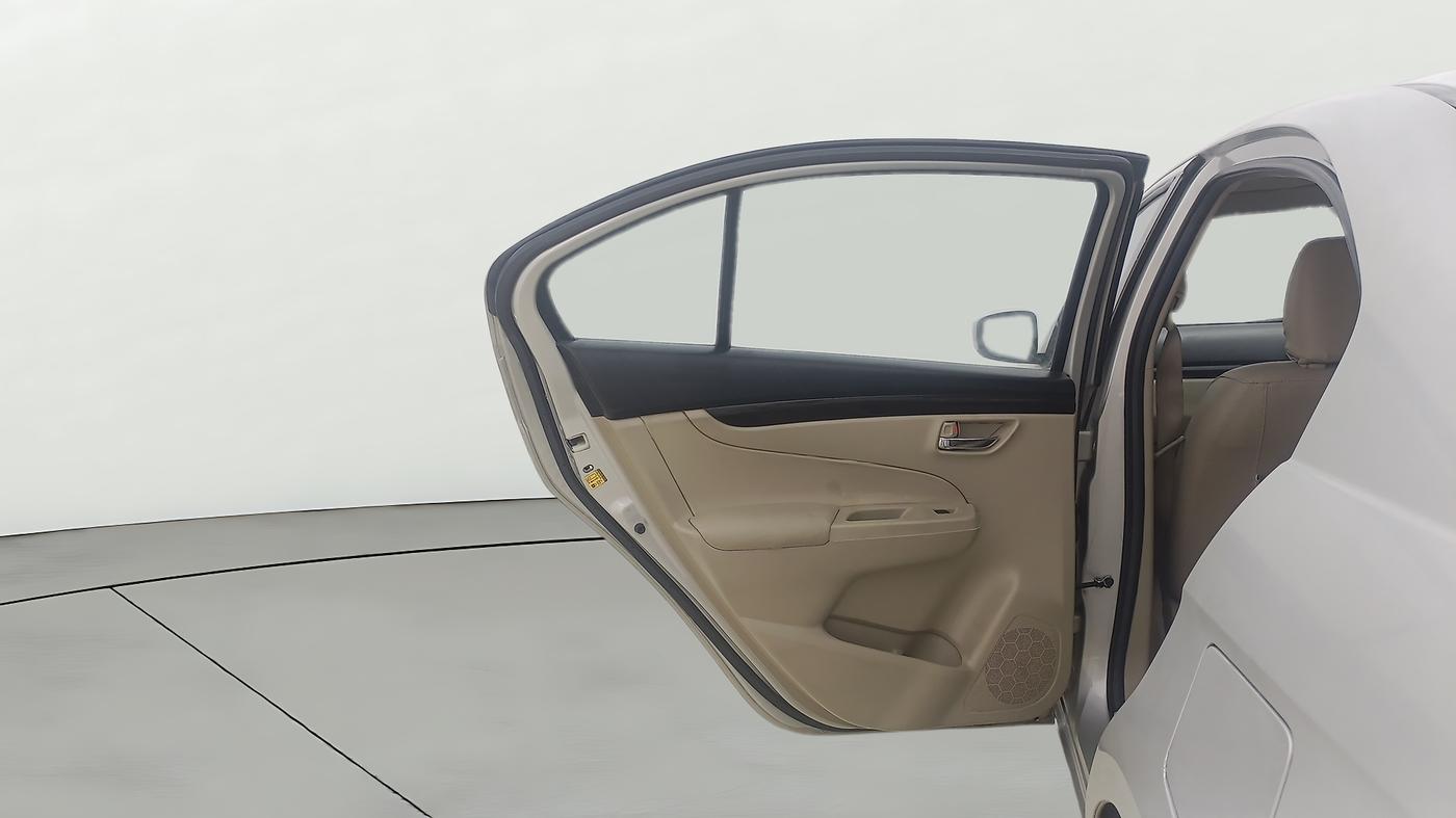2016 Maruti Ciaz VXI, Petrol, Manual, 400 km, LHS Rear Door