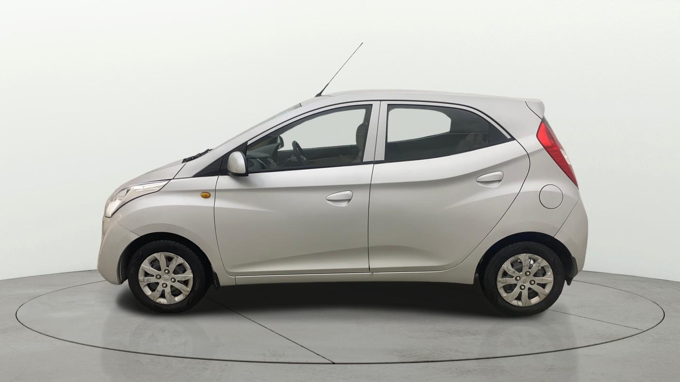 2017 Hyundai Eon SPORTZ, Petrol, Manual, 45,762 km, Left Side