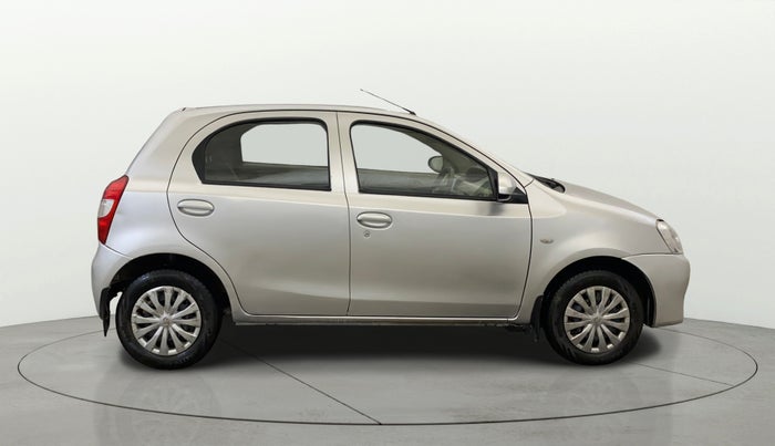 2015 Toyota Etios Liva G, Petrol, Manual, 76,851 km, Right Side View