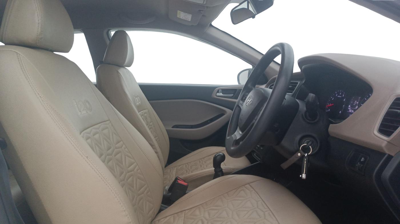 2019 Hyundai Elite i20 SPORTZ PLUS 1.2, Petrol, Manual, 53,419 km, Right Side Front Door Cabin